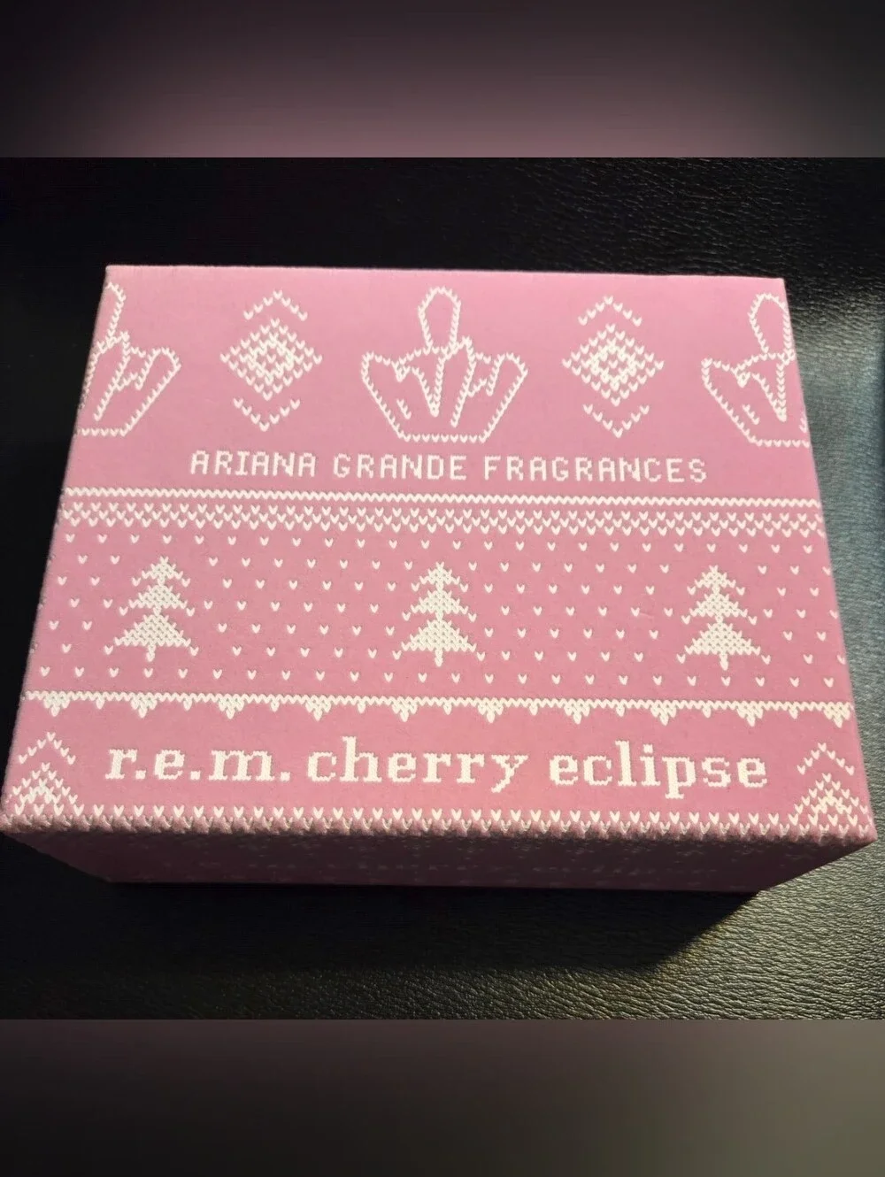 Ariana Grande r.e.m. Cherry Eclipse Gift 2 Piece Set